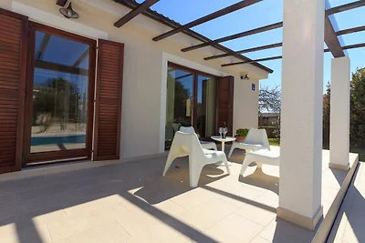Villa Nina mit privatem pool, max 4