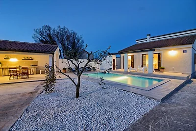 Villa Nina mit privatem pool, max 4