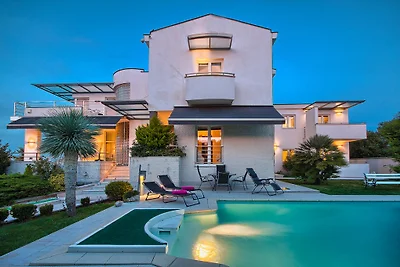 Villa Nicol, nur 200m von Meer