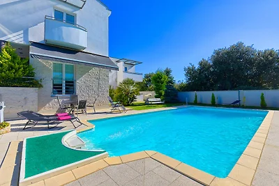Villa Nicol, nur 200m von Meer
