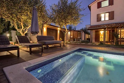 Villa Donatella mit Pool