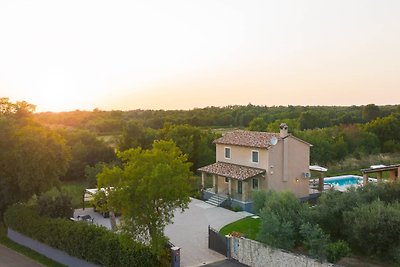 Villa Runka with pool and sauna