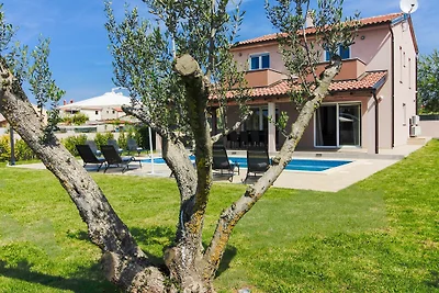 Neue Villa Enjoy mit Pool 8 Pers.