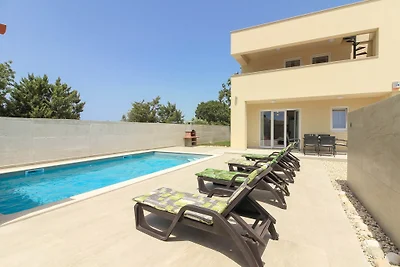 Villa Sunshine mit privatem Pool