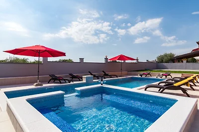 Villa Hedone mit Pool und Whirpool