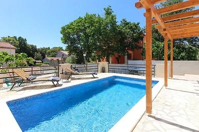 Villa Lona mit privaten Pool