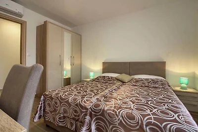 Komplex Olivia-Mar, Meer 200m