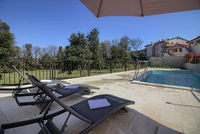 Neue Villa Aurora mit Pool, 10 Pers