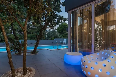 Modern Vila Jura, 900 beach, max 10