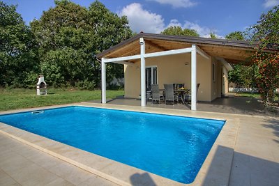 Villa Nezakcij mit privatem Pool