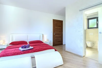 Villa Luxoria