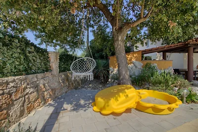 Villa Nera, mit Pool 2km von Strand