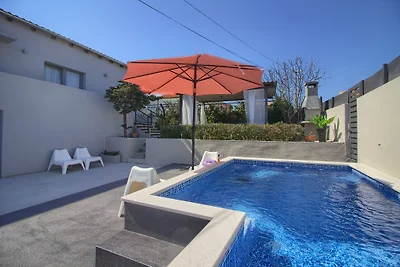 Villa Zoya with pool, beach 1km