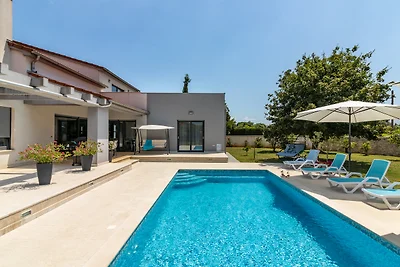 Villa Eva mit Pool 2km vom Strand