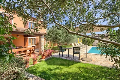 Villa Anamaria,2 km Strand, max 8 