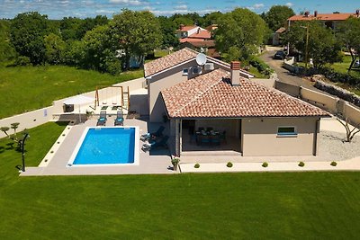 Beautiful Villa Martina with private pool