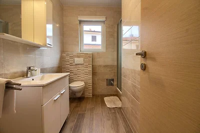 Komplex Olivia-Mar, Meer 200m