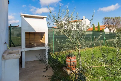 Villa Rampic mit beheiztem Pool