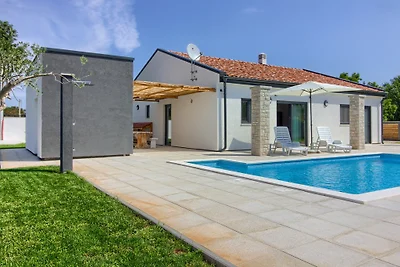 Villa Serenity mit Pool nähe Pula