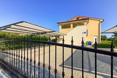 Villa Oliva mit Pool,Strand 200m
