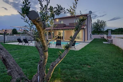 Neue Villa Enjoy mit Pool 8 Pers.
