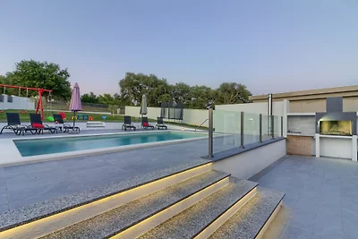 Vila Luna mit privatem Pool in Pula