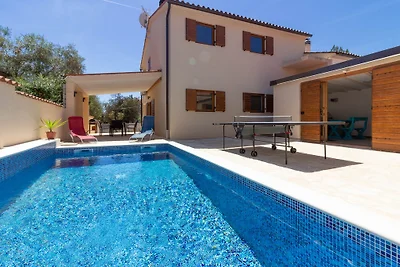 Villa Cissana con piscina privata