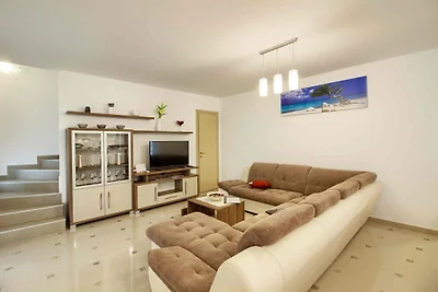 Neue Villa Aurora mit Pool, 10 Pers