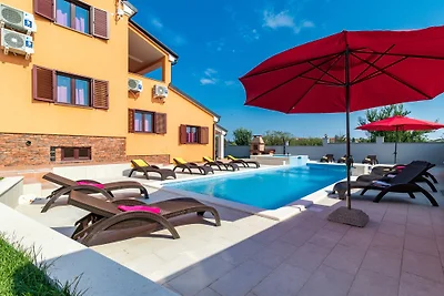Villa Hedone mit Pool und Whirpool