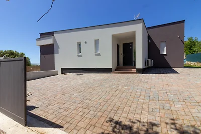 Villa Senorita mit Pool in Pula