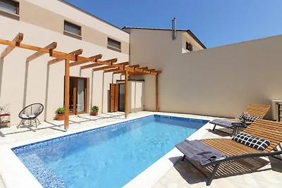 Villa Lona mit privaten Pool
