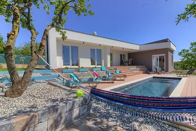 Villa Senorita mit Pool in Pula