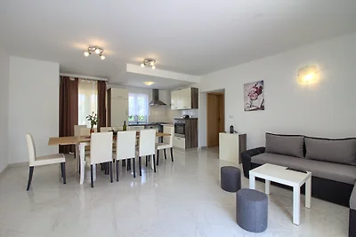 Villa Seve mit Pool, Strand 4km