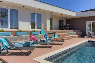 Villa Senorita mit Pool in Pula