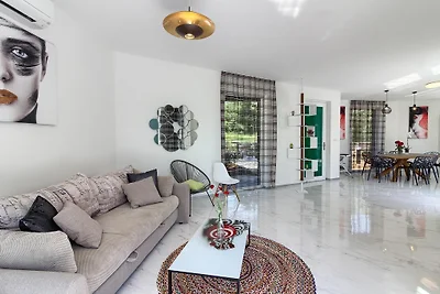 Villa Sandra mit Pool, Strand 900m