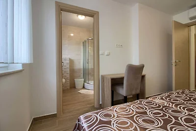 Komplex Olivia-Mar, Meer 200m