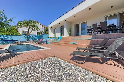 Villa Senorita mit Pool in Pula