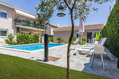 Wohnung Pjacal II mit  Pool in Pula