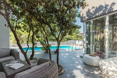 Modern Vila Jura, 900 beach, max 10
