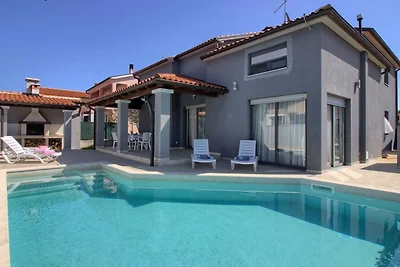 Villa Verde, private heated Pool