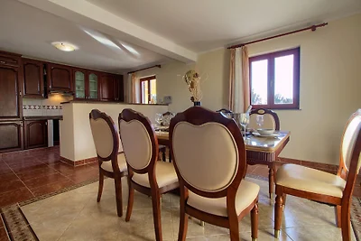 Villa Divina mit Pool in Medulin