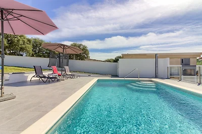 Vila Luna mit privatem Pool in Pula