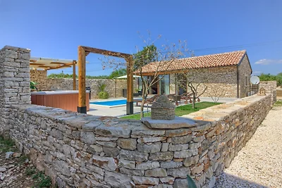 Steinvilla Pietra mit Pool, Jacuzzi