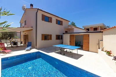 Villa Cissana con piscina privata