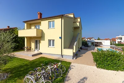 Villa Rampic mit beheiztem Pool