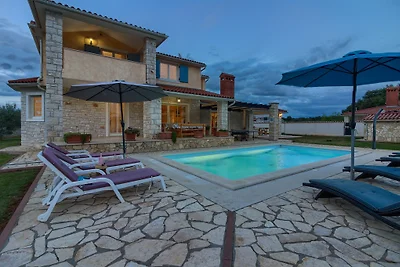 Villa Oliva 9 Gäste, 3 km Strand