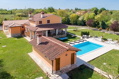 Schöne Vila Bacio mit privatem Pool