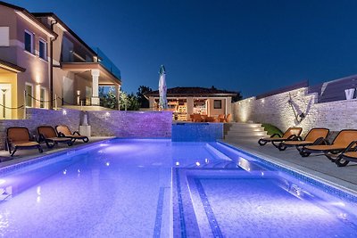 Villa Maxima II mit privatem Pool
