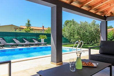 Villa Ketrin with private pool