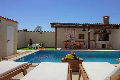 House Eleonora mit privatem Pool